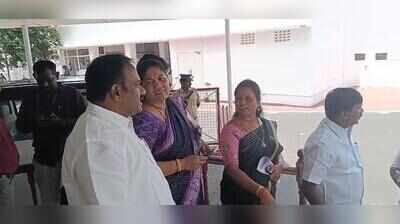 Former AIADMK MLAs appear before speaker over resignations; explanations bound for Madras HC