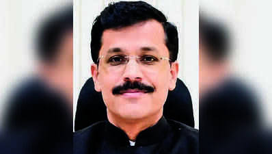 FDA minister credits Mundhe for crackdown on adulterated food