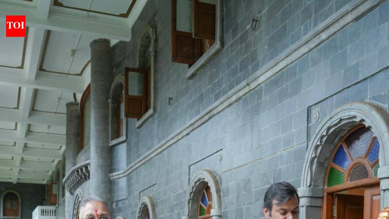 HP governor stresses on holistic development of students