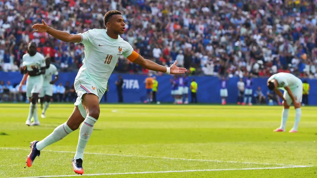 Kylian Mbappe hits eighth goal to equal Lionel Messi at top of FIFA World Cup Golden Boot standings