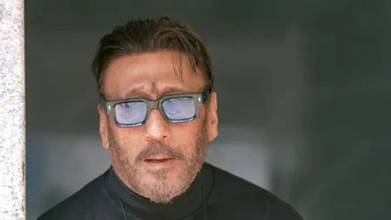 Jackie Shroff wishes Sunil Gavaskar on his 77th birthday, shares rare throwback picture
