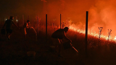 4 burnt alive in car, 7 die fleeing on foot in deadly Spain wildfire