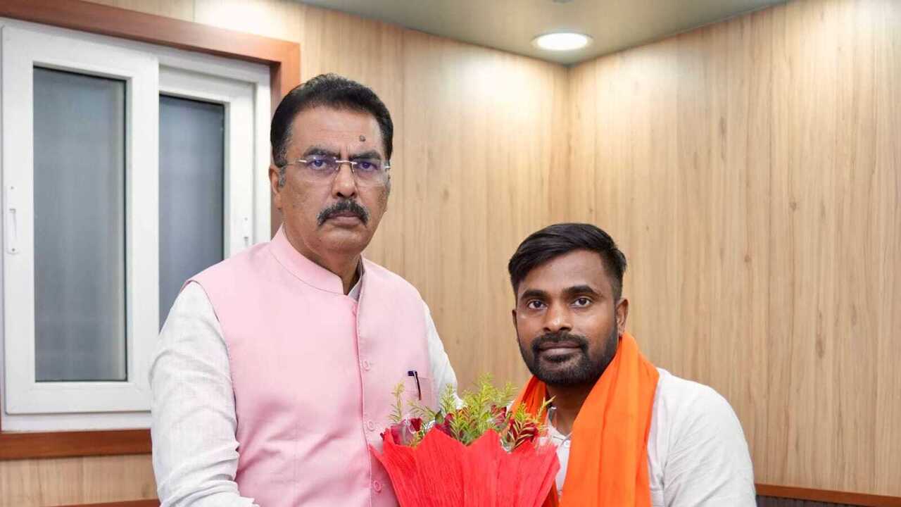 BJP replaces Bankipur candidate; Neeraj Sinha to take on PK, Rekha