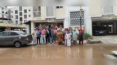 Residents protest over waterlogging, unfinished amenities at Z'pur hsg society