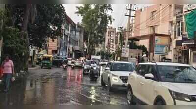 Rain paralyses Mohali, commuters stranded on flooded roads