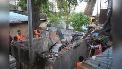 Boy (12) killed, kin injured as portion of 30-yr bldg crashes