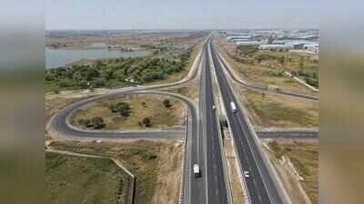 Gujarat land acquisition model can guide nation: Gadkari
