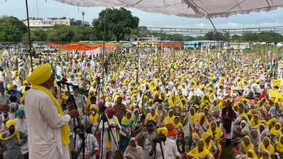 Farmers take Indo-US trade deal protest to Chandigarh