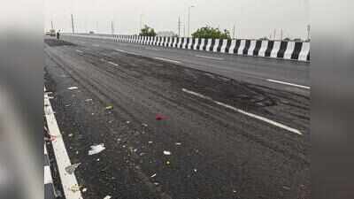 Asphalt layer on this Greater Noida overbridge starts peeling off two weeks after inauguration