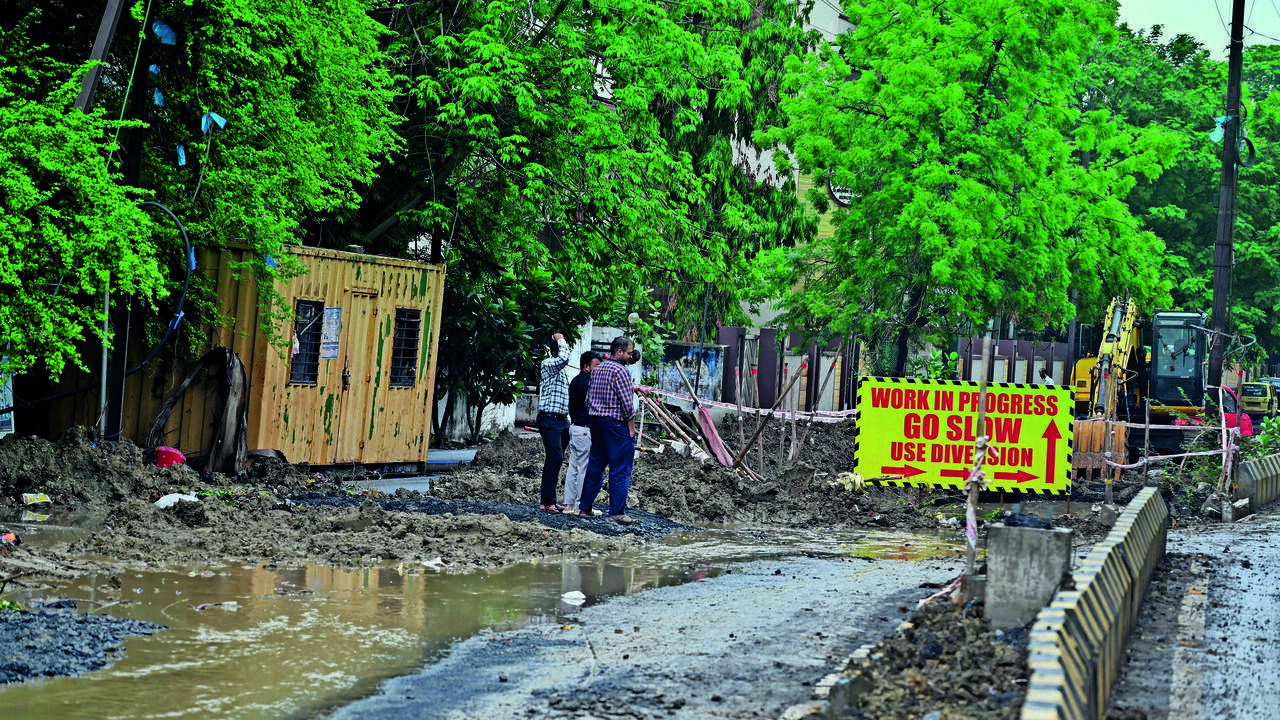 Contractors Dig & Disappear, NMC To Pay Rs256Cr For Relaying Roads