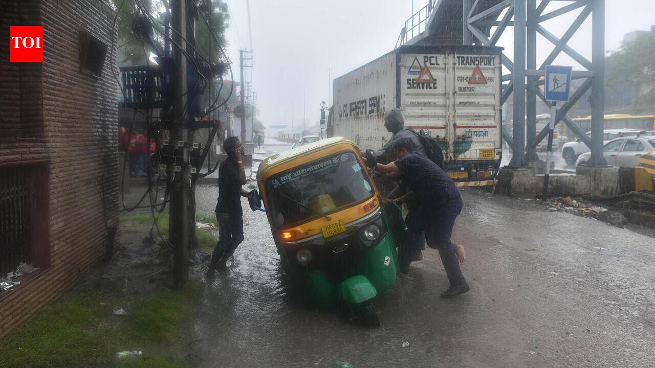 Heavy rain to pound north Haryana till July 13, Gurgaon likely to see only isolated showers