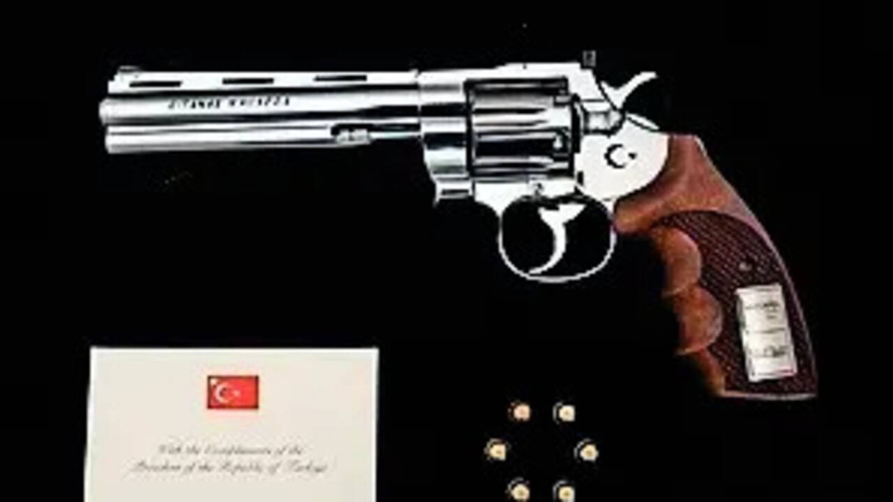 Nato leaders discussed security in Turkiye, got revolvers as return gift