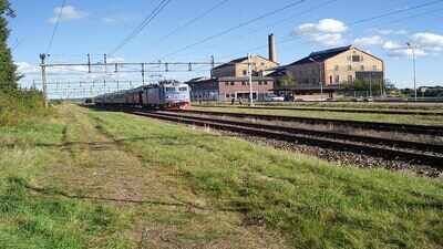 44 Swedish towns got train stations in the 1990s, and a 20-year study says the population rose about 20% while incomes barely changed