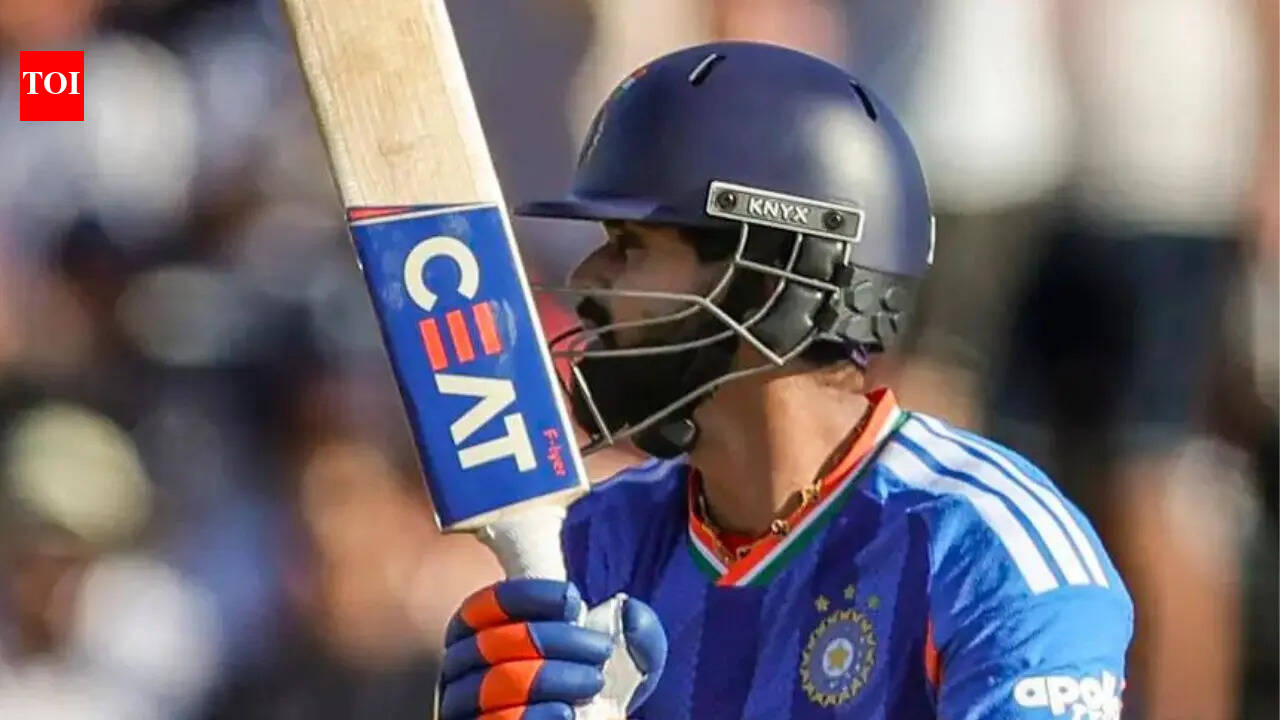 5th T20I Live Score: Skipper Shreyas Iyer falls as India lose third in 258 chase