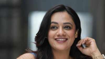 Spruha Joshi OPENS UP about being trolled 10 years ago over halterneck blouse: 'I don’t like strangers telling me what to eat, what to wear'