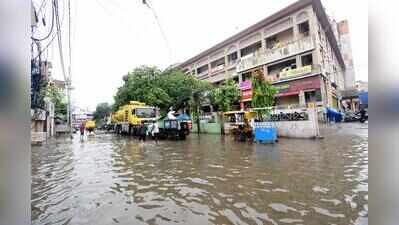 Rain inundates parts of city, pumps pressed into service