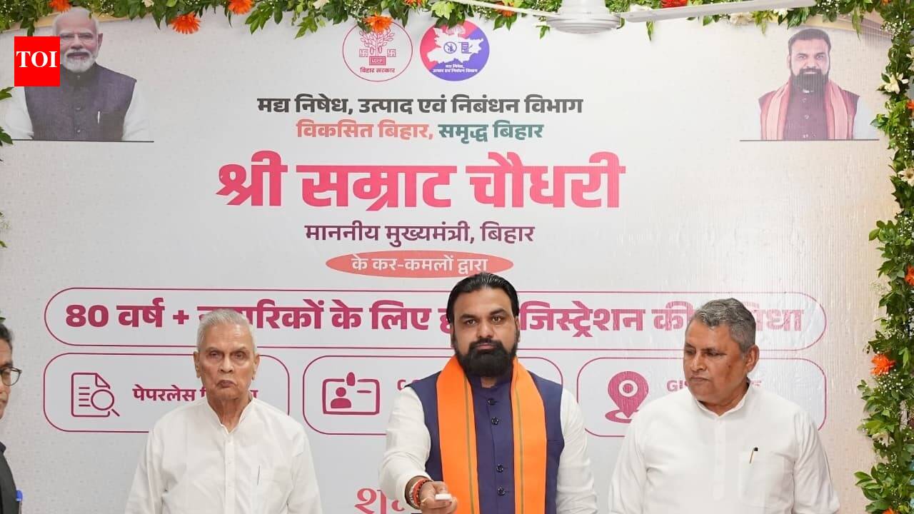 CM launches doorstep registry service for people aged 75-plus