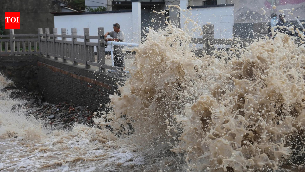 Typhoon Bavi makes landfall in eastern China, over 1 million evacuated
