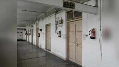 One alumnus, 2 gifts: After Presidency University, Calcutta University gets land for hostel, Rs 6.8 lakh for smart classroom
