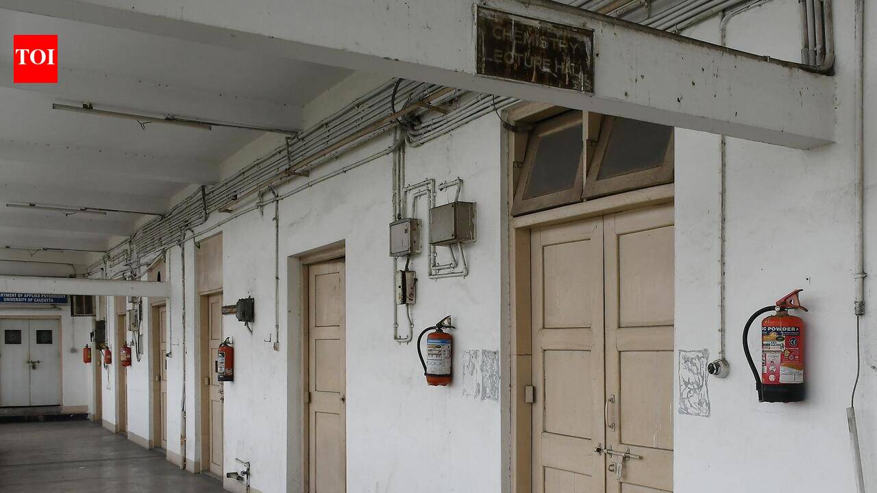 One alumnus, 2 gifts: After Presidency University, Calcutta University gets land for hostel, Rs 6.8 lakh for smart classroom