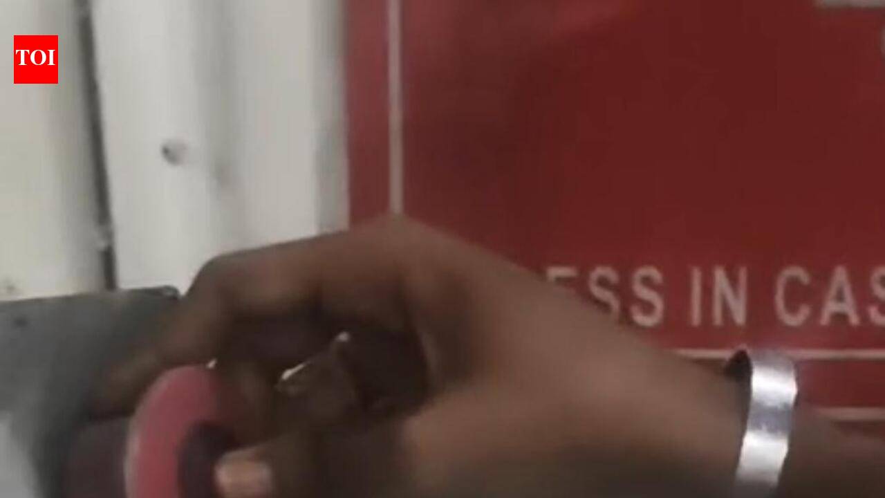 Family dispute leaves 4 kids on streets, police reunite them