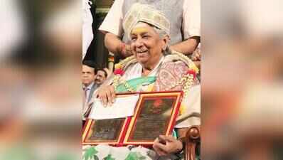 S Janaki, the golden voice behind countless Kannada classics, falls silent