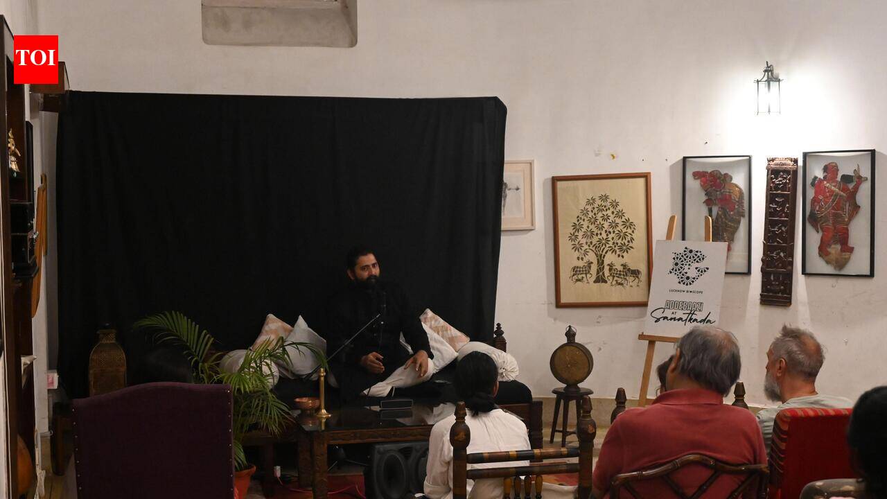 Artist evokes pain of Karbala through Sozkhwani