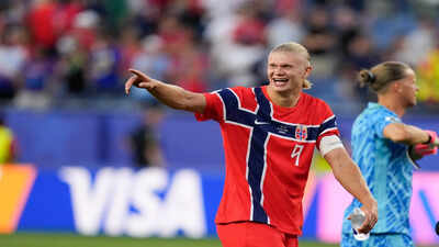 'Promise is a promise': Erling Haaland demands Wayne Rooney honour his famous World Cup bet