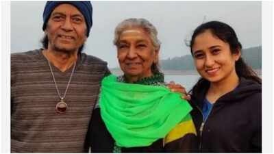 S. Janaki's granddaughter remembers veteran singer as 'A loving grandmother'; Requests privacy