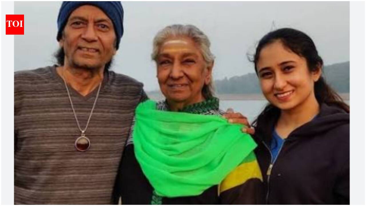 S. Janaki's granddaughter remembers veteran singer as 'A loving grandmother'; Requests privacy