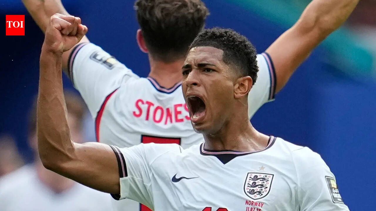 OFFSIDE: Jude Bellingham makes England's sad World Cup song better as Lionel Messi looms