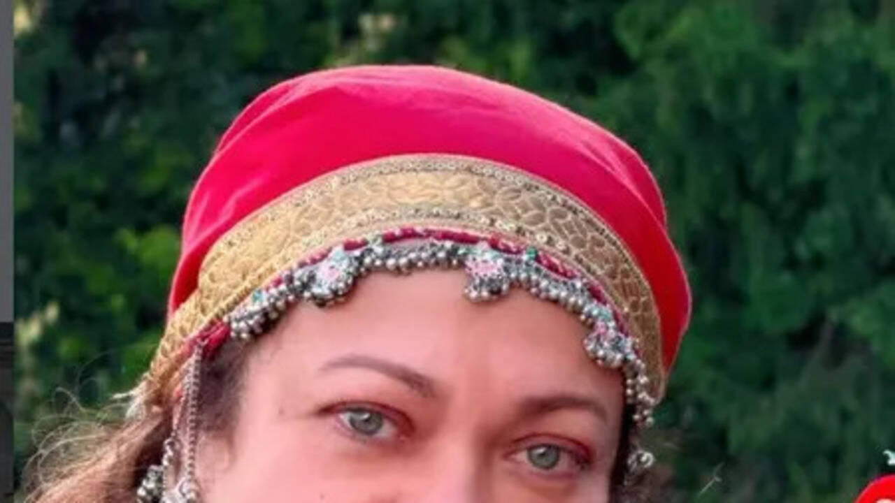 'Ram Teri Ganga Maili' star Mandakini flaunts traditional Himachali look in Manali