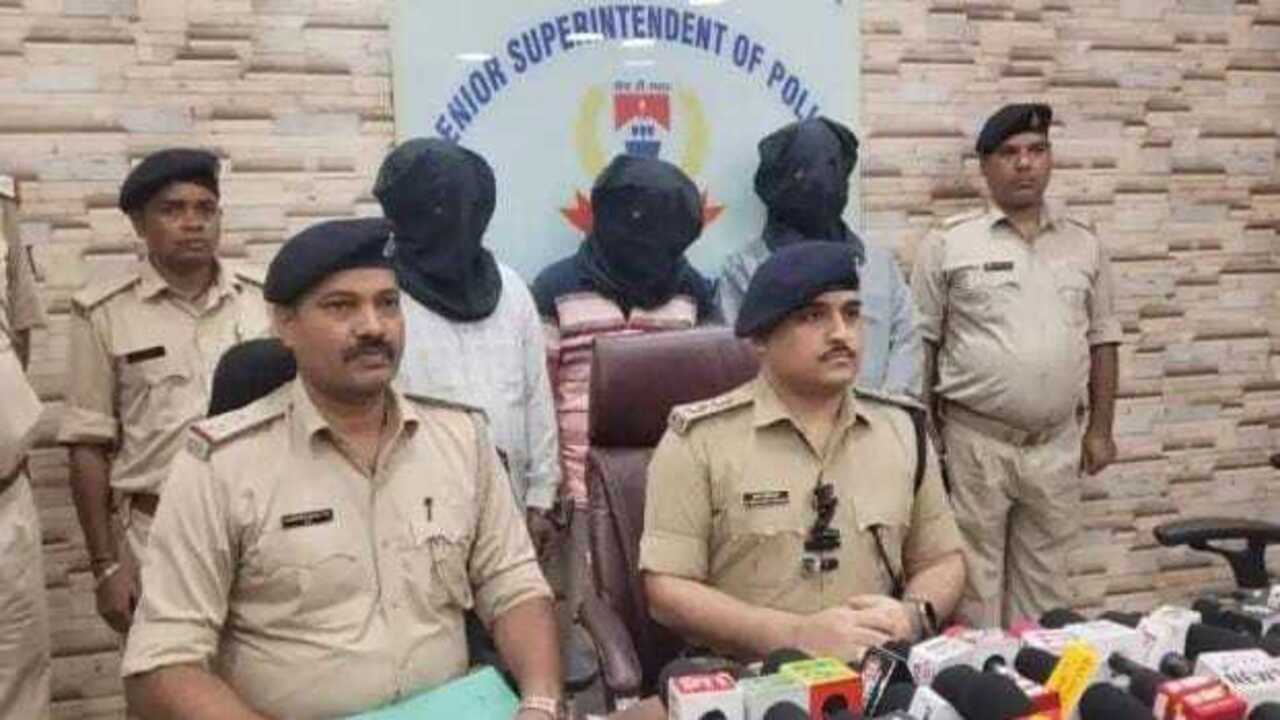 Three smugglers arrested in East Singhbhum with emeralds worth Rs 1.5 crore