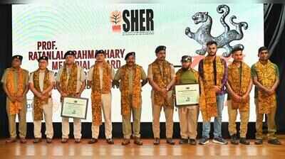 Jaldapara and Cooch Behar Forest Teams Honoured for 2025 Rhino Rescue Mission
