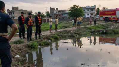 2 children feared drowned after falling into rainwater-filled pit in outer Delhi