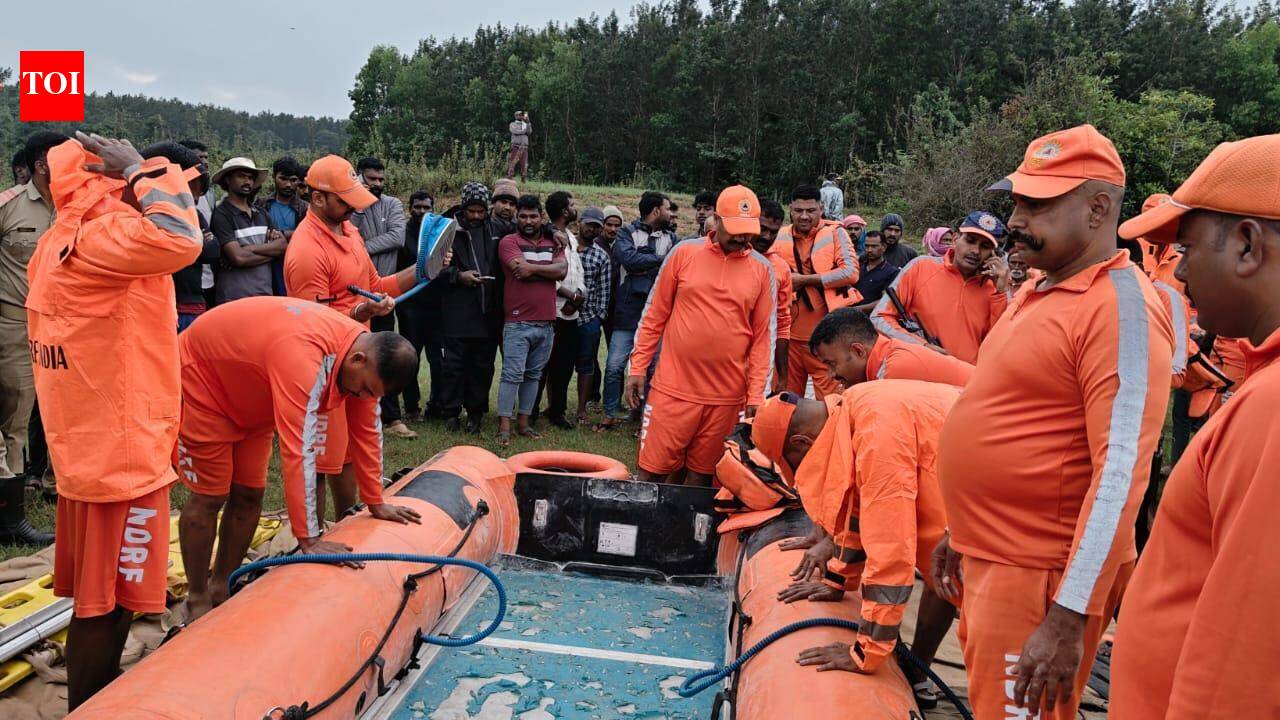 NDRF recovers missing bodies of villagers in Hemavathi River