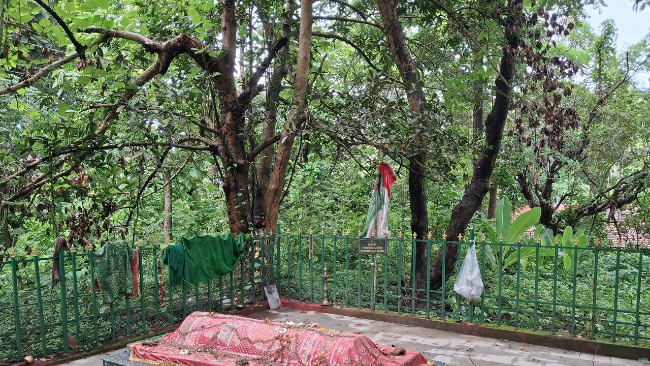 Hindu locals take care of Priol dargah’s upkeep, consider Pir to be their guardian