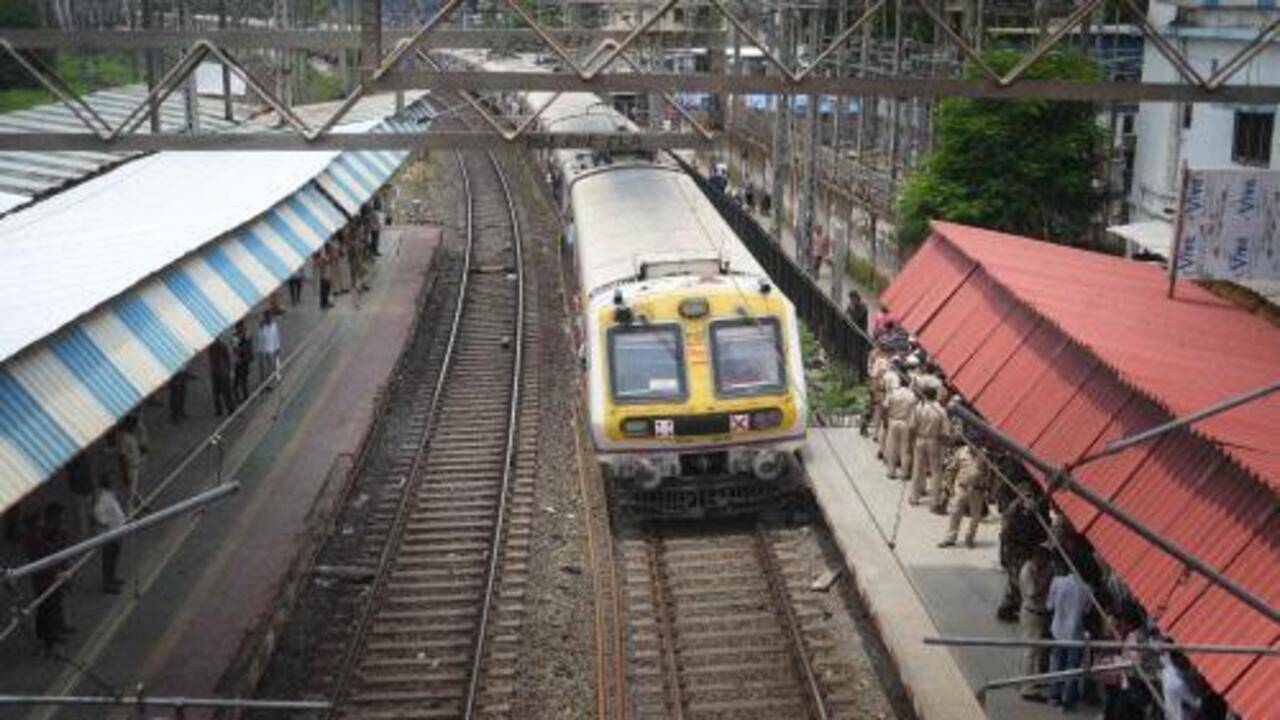 Marathi language row in Mumbai local train with ticket checker sparks fresh debate