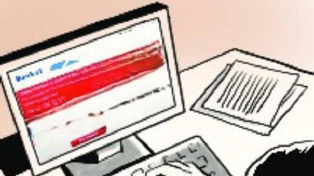 Eight duped of Rs 16 lakh on pretext of civic jobs in Maharashtra, FIR on three