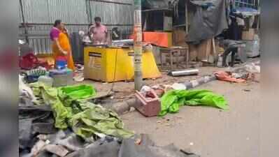 After talks, Sector V hawkers free up 2/3rds pavement space