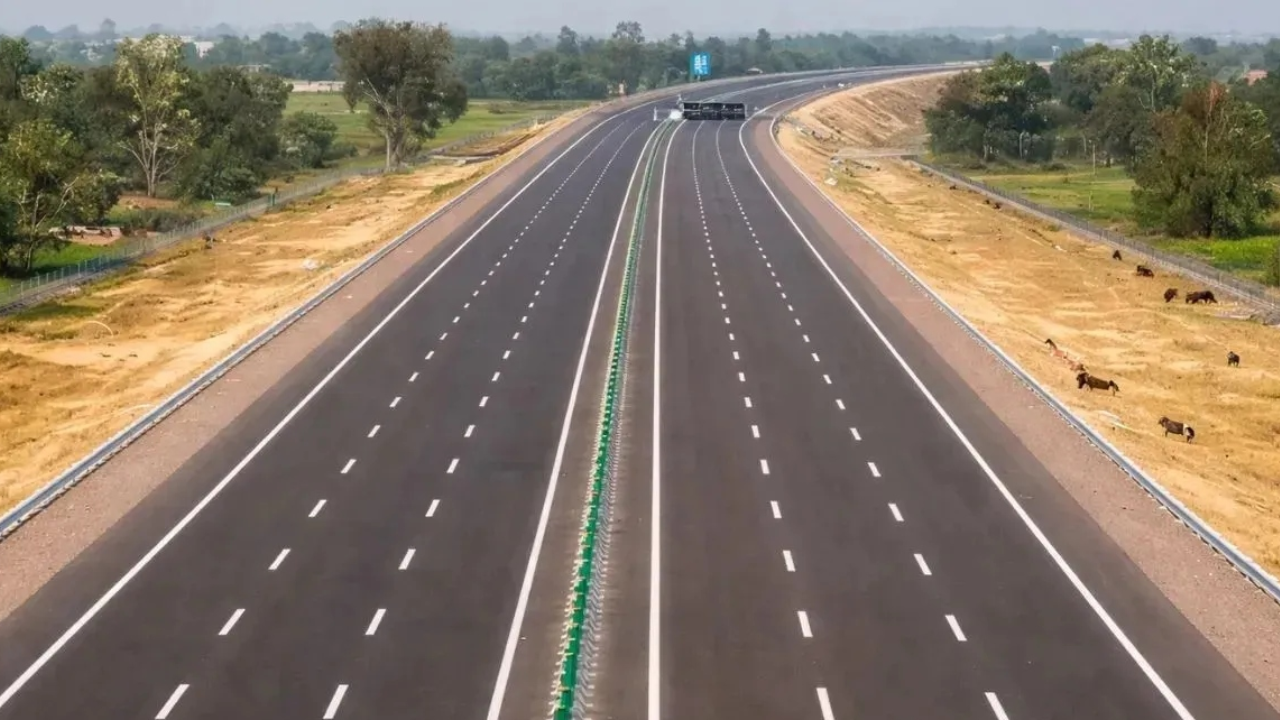 Lucknow-Kanpur Expressway opens today: 1-hour travel, Rs 275 toll for one-way, key details
