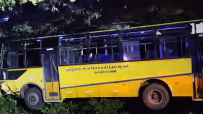 Six people dead, 40 Injured in collision between private and govt buses near Madurai