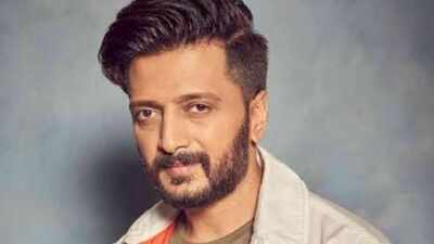 'విధి నిన్ను తన్నినప్పుడు...నువ్వు ఇంకా కదులుతూనే ఉన్నావు': సలీం ఖాన్ నుండి స్వర్ణ పదాలతో 'లాక్ అప్ 2' పోటీదారుని బాధపడ్డ రితీష్ దేశ్‌ముఖ్ ఓదార్చాడు.