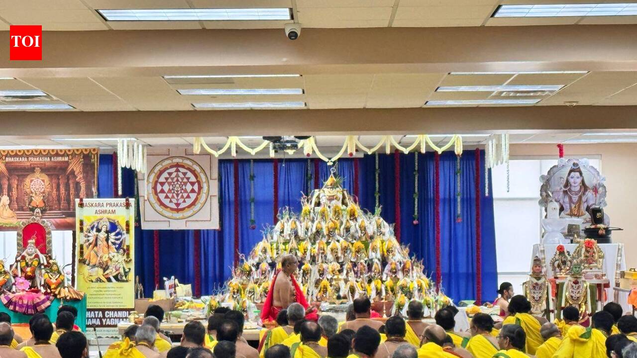 Thousands attend first Atirudram and Shatha-Chandi Mahayagnam in Chicago