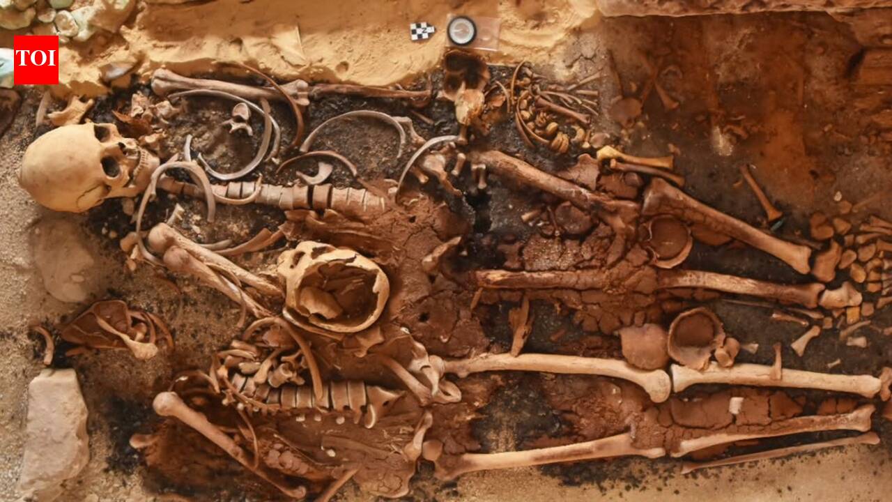 18 ancient Egyptian tombs found with golden tongues
