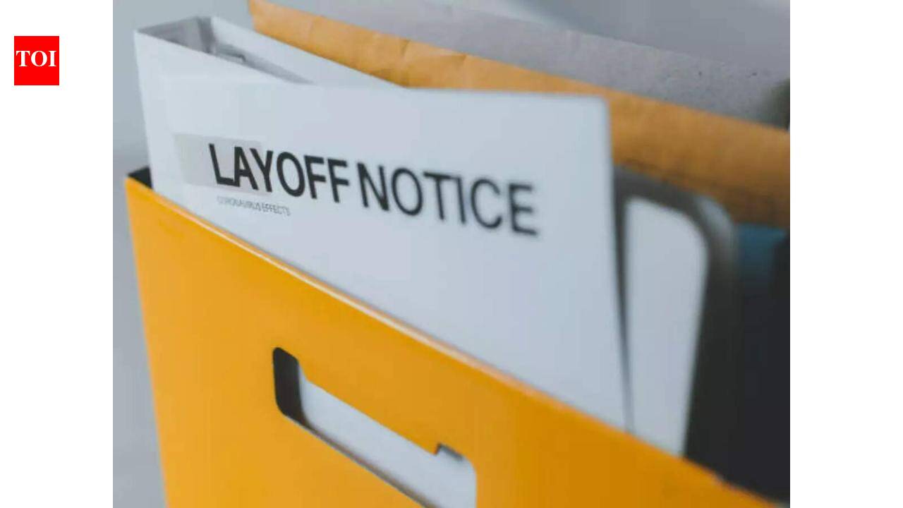Job cuts across US cross 443,600 in 2026, how many jobs technology companies have cut from January to Jun