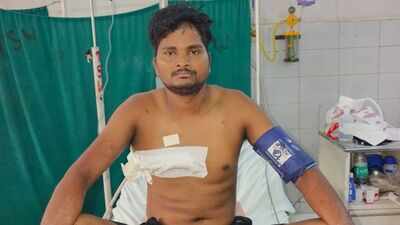 13-cm knife lodged in chest, nicks lung; KGMU doctors save man's life