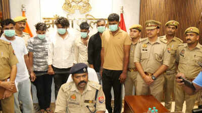 2 Jalaun constables among 6 held as Jhansi police crack Rs 24.9 lakh robbery in 24 hours