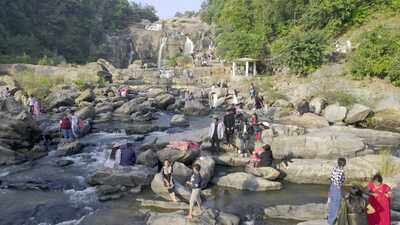 Drowning deaths expose safety gaps at Jharkhand tourist spots amid monsoon rush