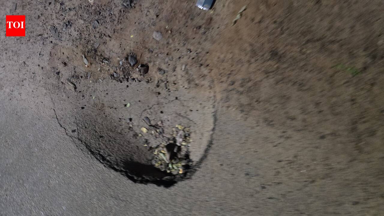 Cuttack’s Mahanadi Vihar raise safety concern over pothole-ridden road